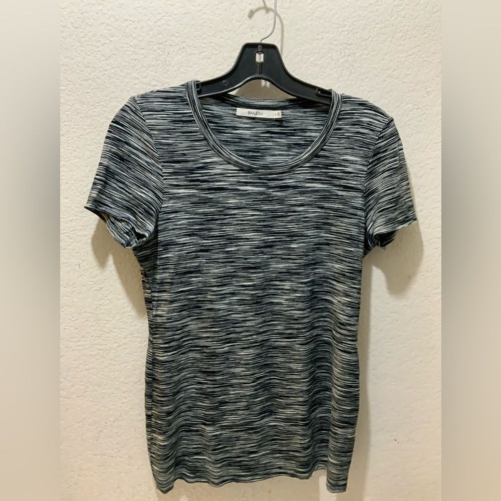 Bailey 44 Black & Gray Top Size M